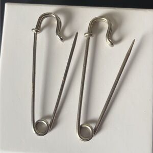 Vintage silver tone military kilt clips